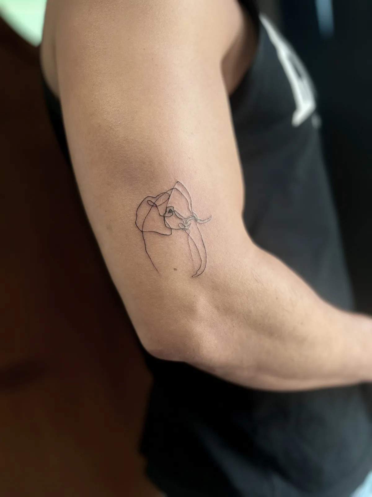 Minimalist tattoo, Yawan Tattoo Studio Bangkok