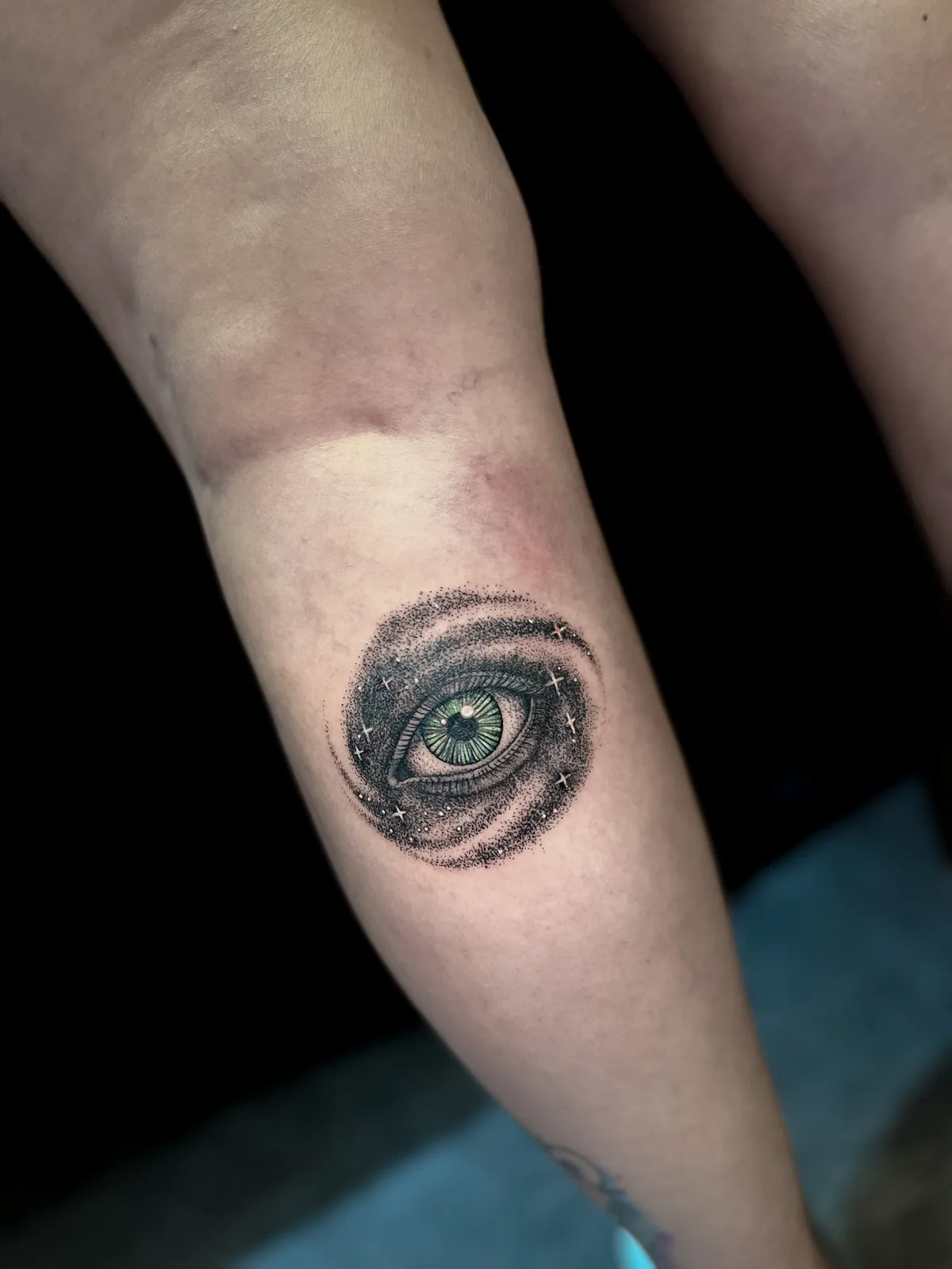 Dotwork tattoo Bangkok, Yawan Tattoo Studio