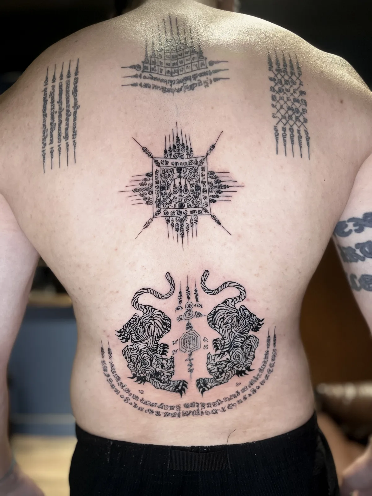 Sak Yant sacred Thai tattoo Bangkok, Yawan Tattoo Studio